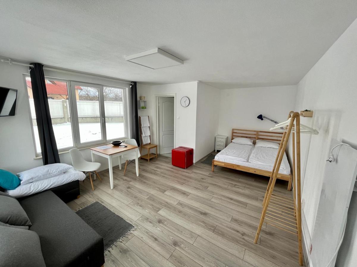 Pixel Guesthouse Tîrgu Secuiesc Εξωτερικό φωτογραφία